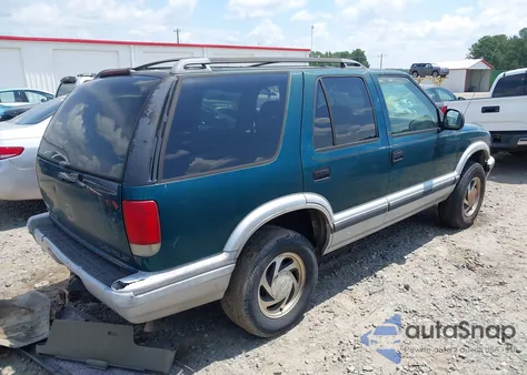1996 Chevrolet Blazer from USA, damaged, VIN 1GNDT13W6T2213355